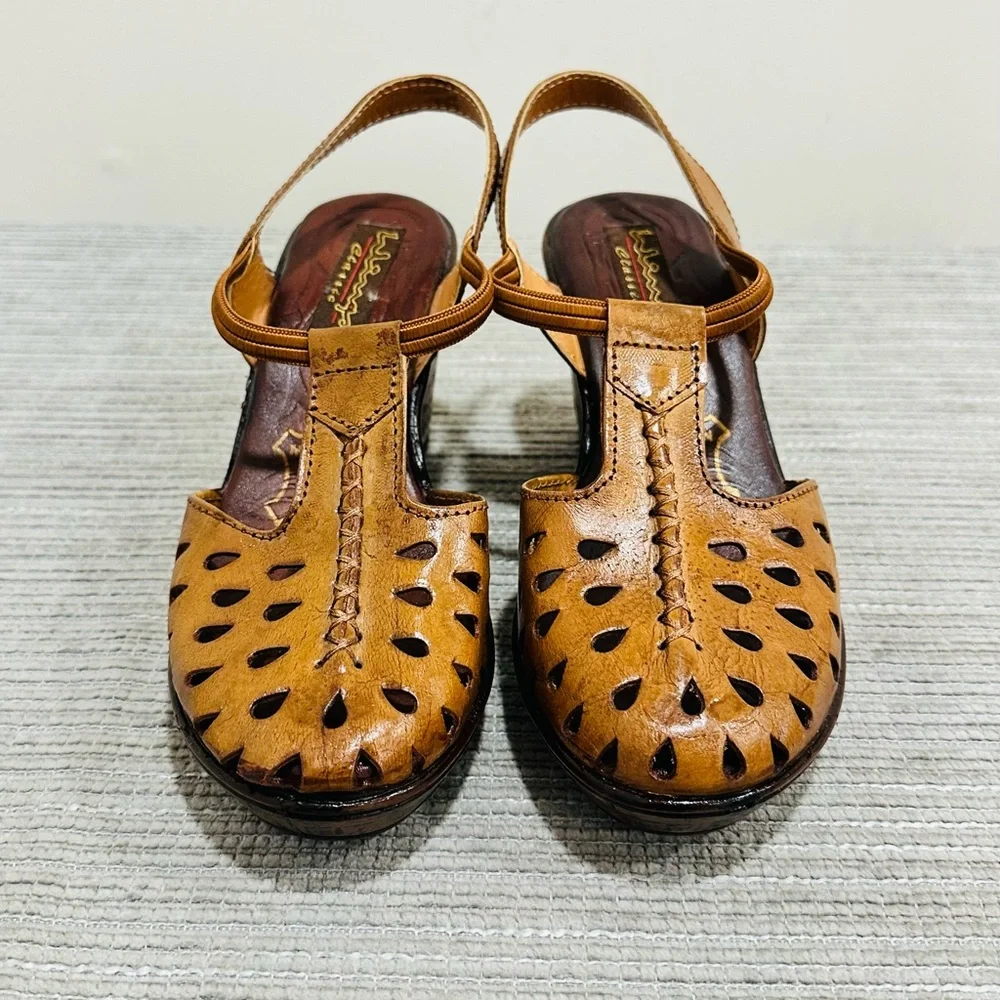 Vintage WINGS Classic Brown Leather Sandals Boho Hippie Style Women’s Size 5‎